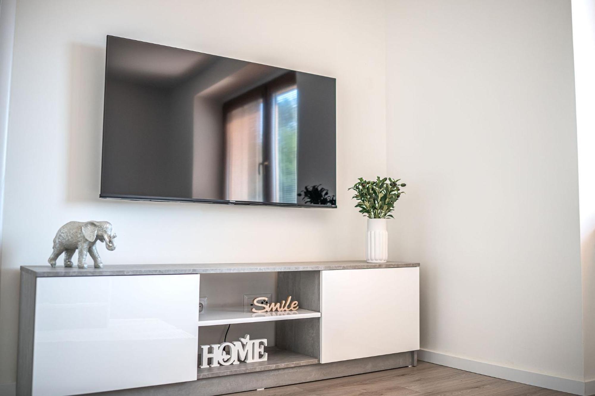 Nitra Castle Suite - Modern Elegance & Serenity Esterno foto